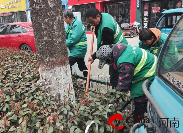 驻马店开发区城市管理局全面开展春季园林绿化补植行动开云电竞(图3)